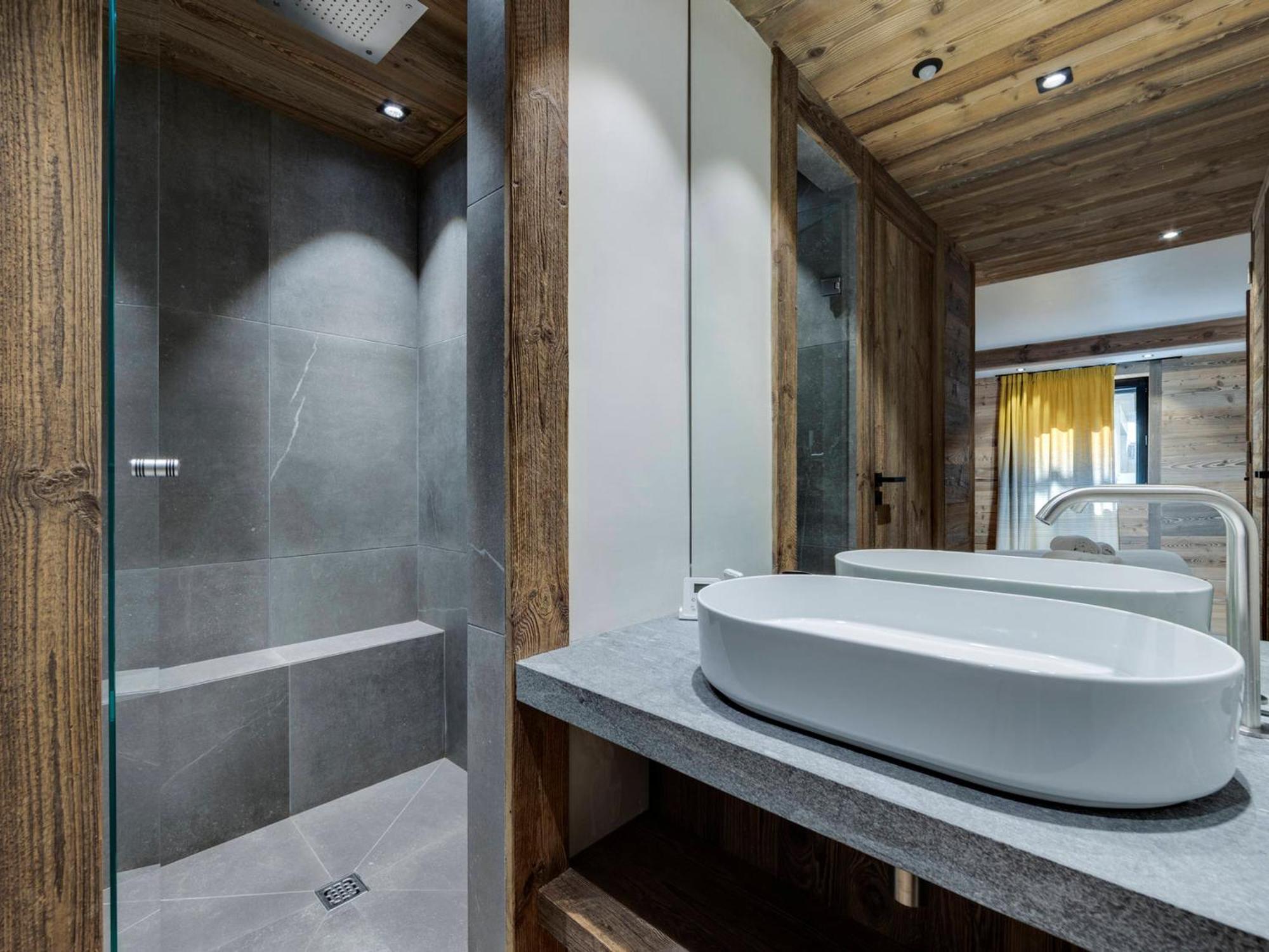 Appartement 95M², Sud-Est, Jacuzzi, Val D'Isere, 4 Suites, Parking, Animaux Ok - Fr-1-567-73 Val-d'Isere Exterior foto